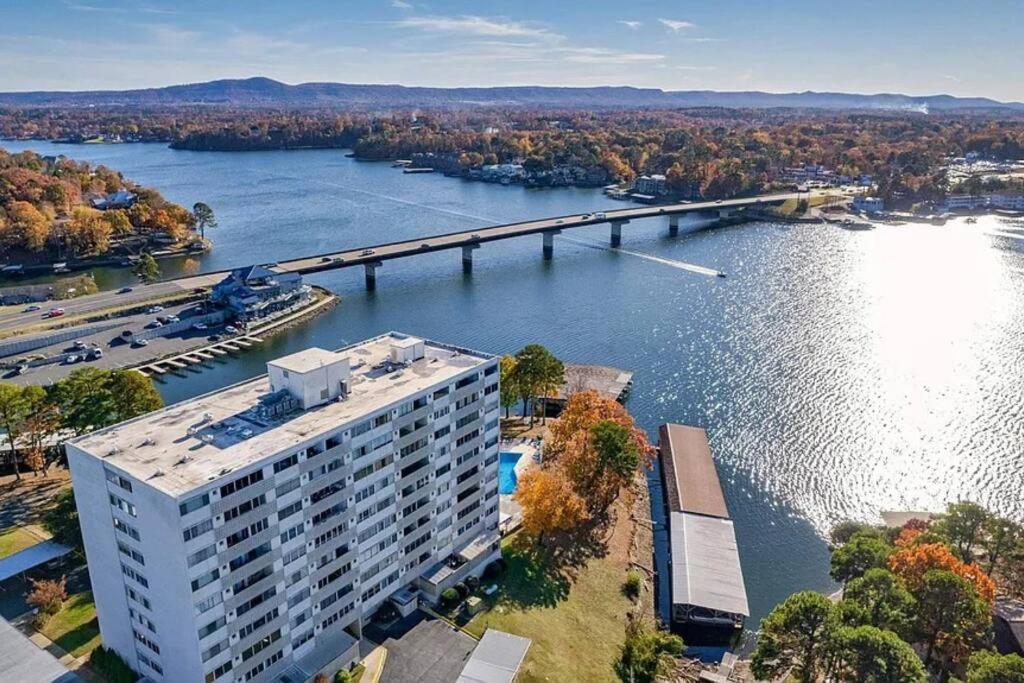 Perfect Couples Retreat - Close To All Amenities Hot Springs Bagian luar foto