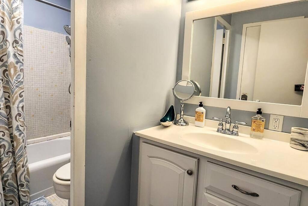 Perfect Couples Retreat - Close To All Amenities Hot Springs Bagian luar foto