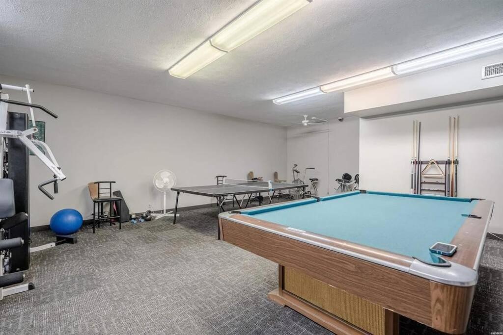 Perfect Couples Retreat - Close To All Amenities Hot Springs Bagian luar foto
