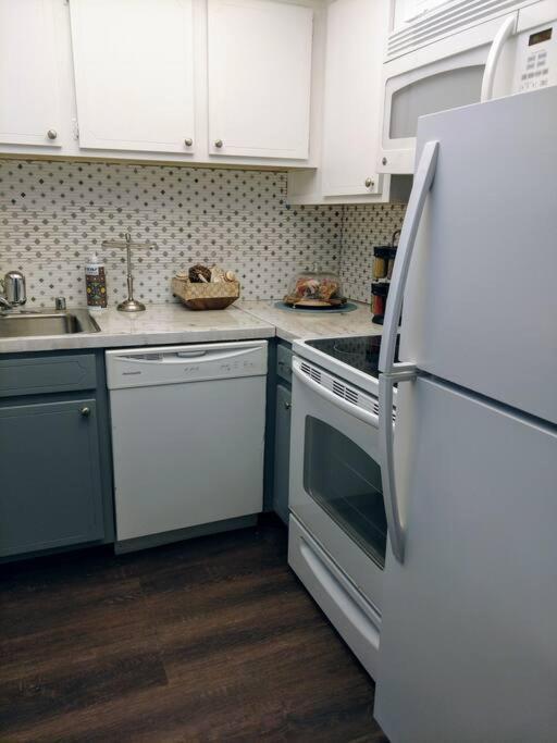 Perfect Couples Retreat - Close To All Amenities Hot Springs Bagian luar foto