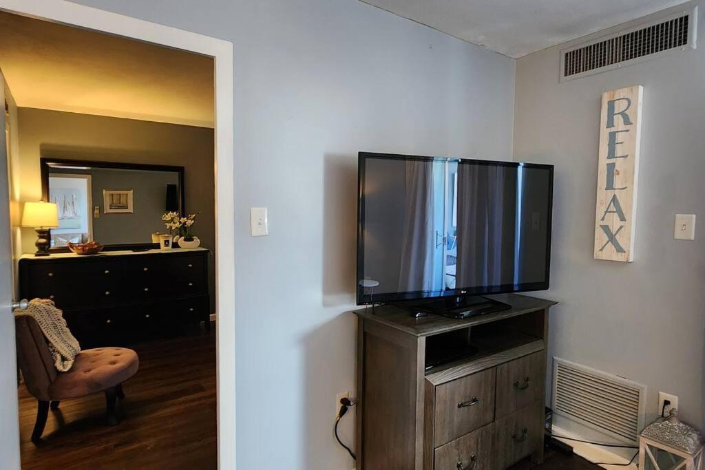 Perfect Couples Retreat - Close To All Amenities Hot Springs Bagian luar foto